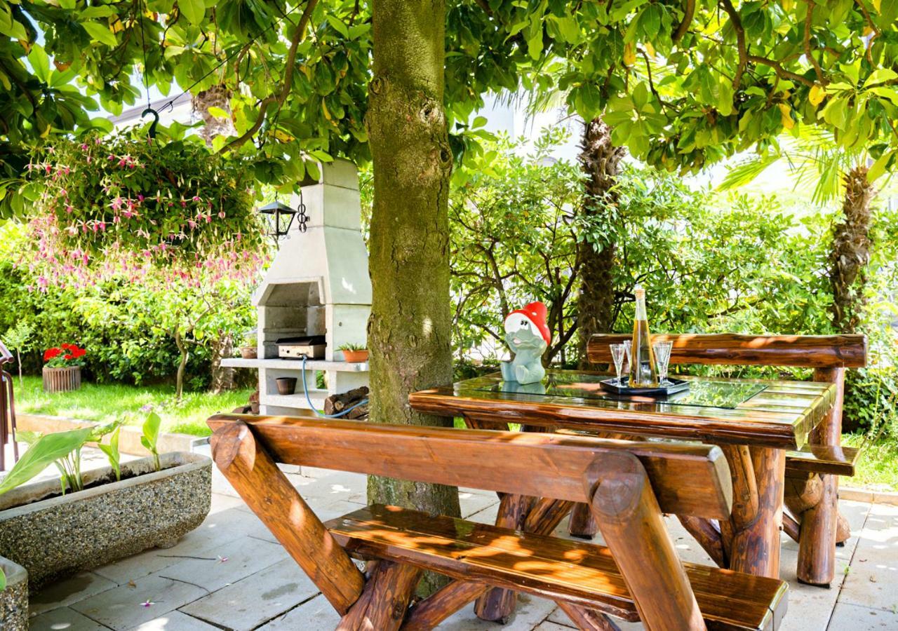 Apartment Dora Umag Buitenkant foto